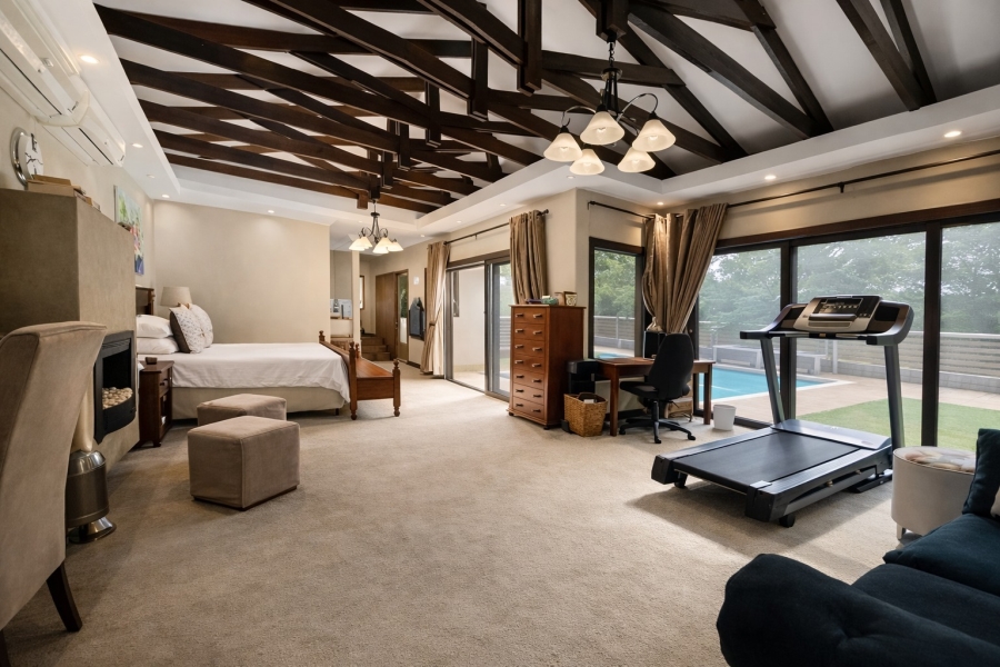 6 Bedroom Property for Sale in Cashan North West